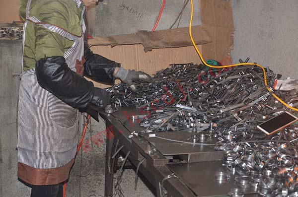 德式喉箍組裝圖